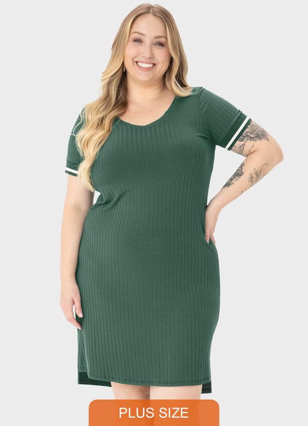 Malwee Plus - Vestido Verde Esmeralda Mullet Canelado