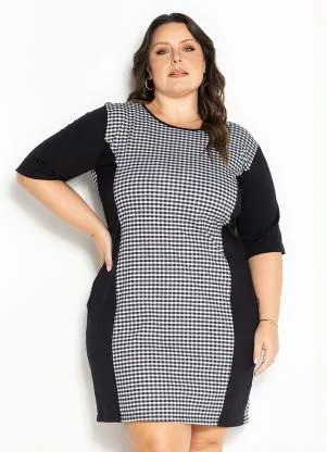 Marguerite - Vestido Xadrez Preto com Recortes Plus Size - MARGUERITE