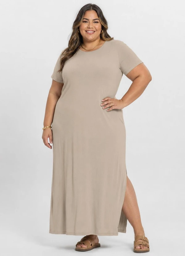 Infinita Cor - Vestido Feminino Midi Plus Size Marrom
