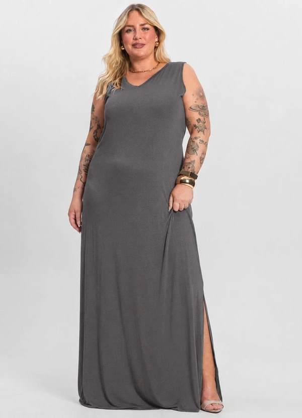 Infinita Cor - Vestido Longo Plus Size Cinza
