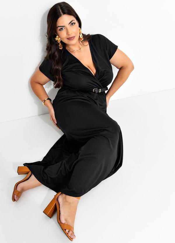 Marguerite - Vestido Longo Preto Plus Size com Transpassado 5