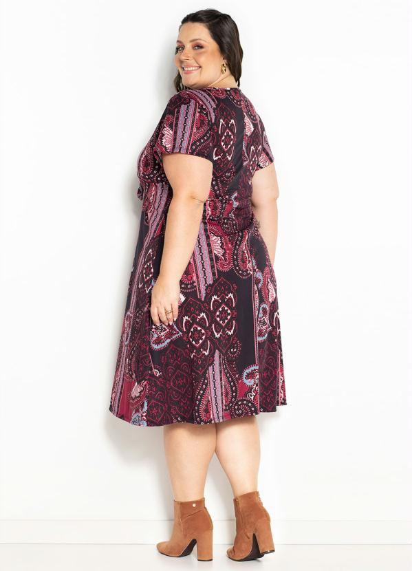 Marguerite - Vestido Arabescos Bordô com Amarração Plus Size 2