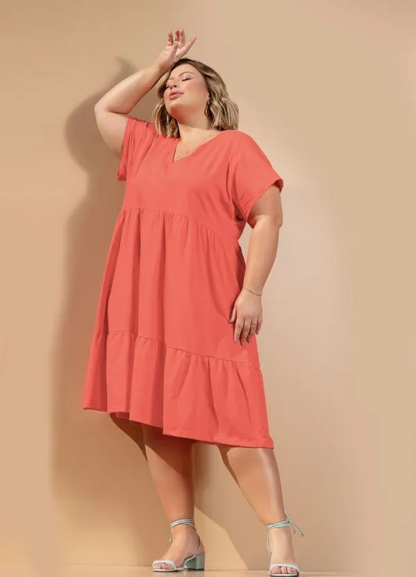 Marguerite - Vestido Coral com Franzidos Plus Size 1
