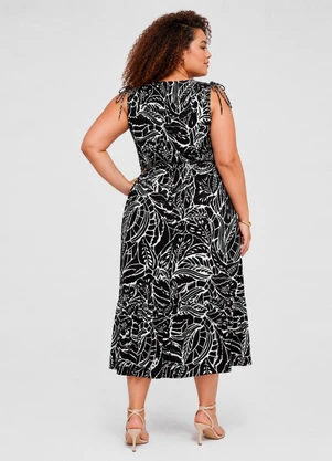 Select - Vestido Feminino Plus Size Decote V Preto - SELECT