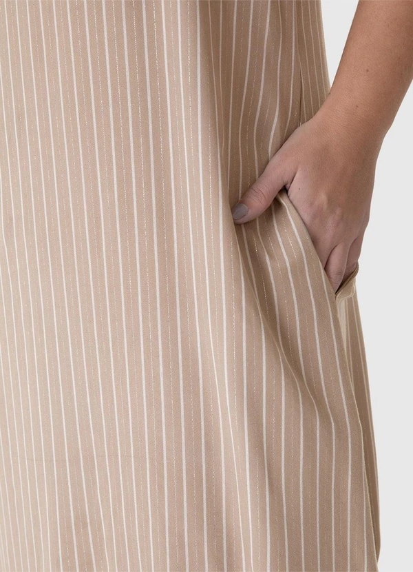 Malwee - Vestido Mídi Amplo em Lurex Plus Areia 5