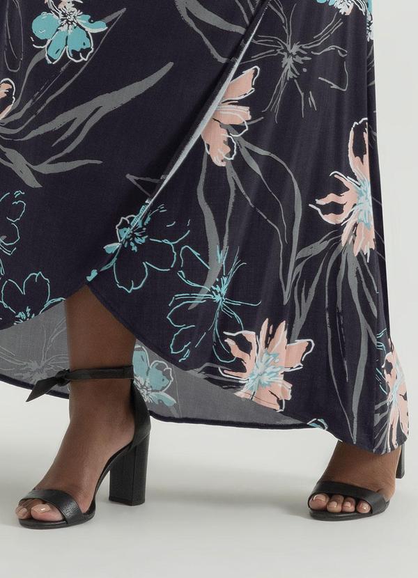 Cativa - Vestido Midi com Estampa Floral Preto 3