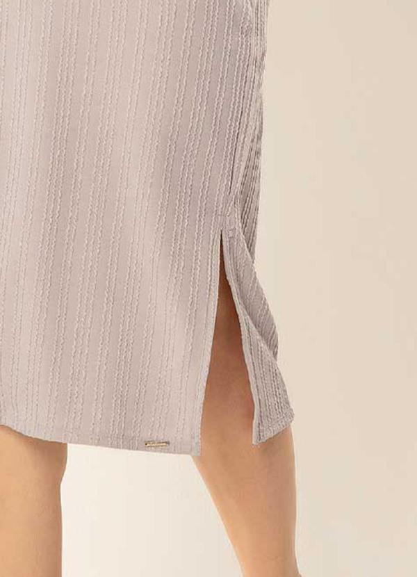 Cativa - Vestido Midi de Tricô Plus Size Bege 2