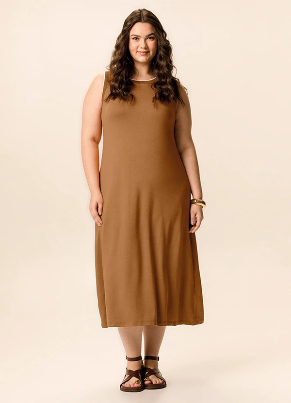 Malwee - Vestido Mídi Evasê em Moletinho Caramelo