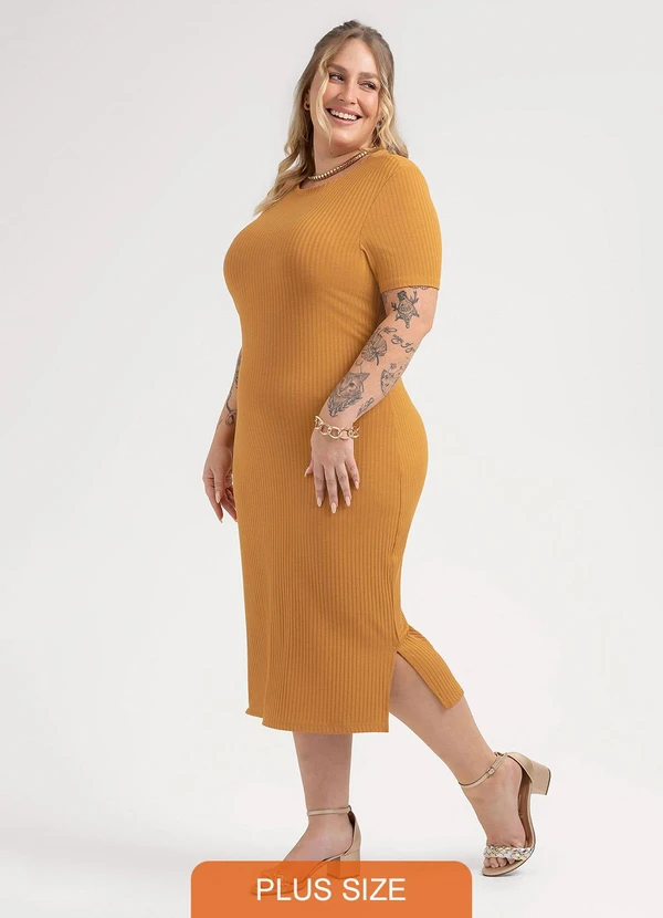 Habana - Vestido Midi Plus Size em Viscose Laranja