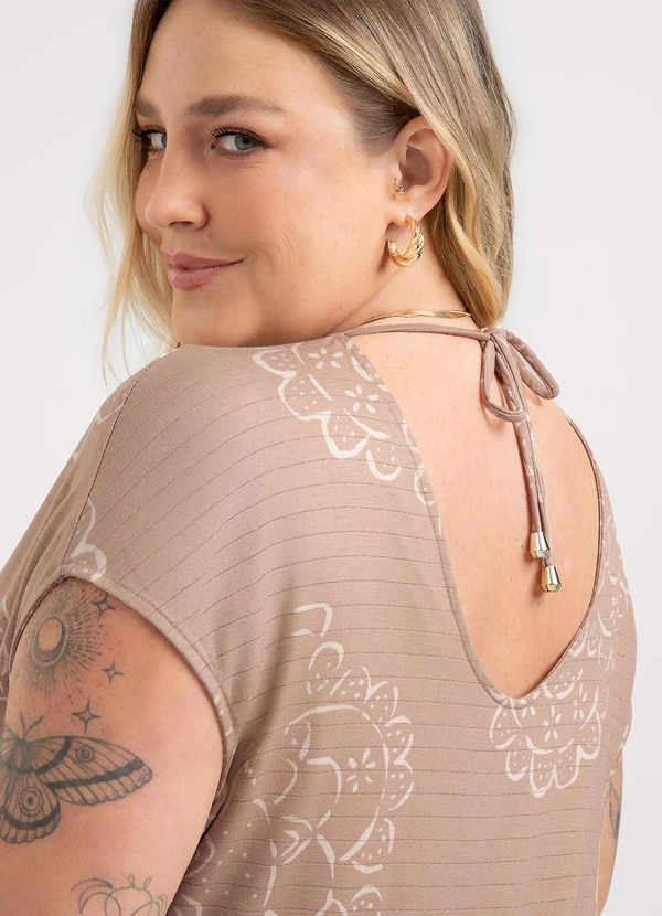 Habana - Vestido Midi Plus Size em Viscose Marrom Claro 3