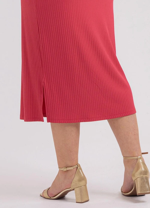 Habana - Vestido Midi Plus Size em Viscose Vermelho 3