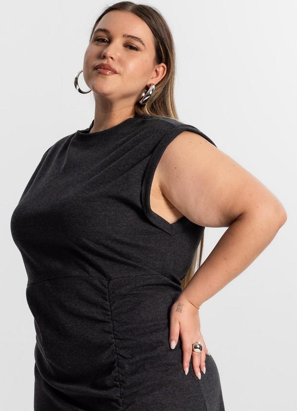Select - Vestido Plus Size com Fenda Cinza 3