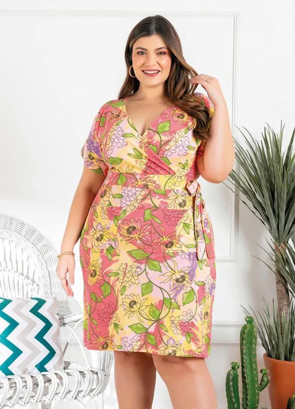 Queima Estoque - Vestido Plus Size Floral com Faixa 7