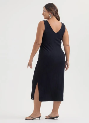 Cativa - Vestido Plus Size Midi Canelado Preto - CATIVA