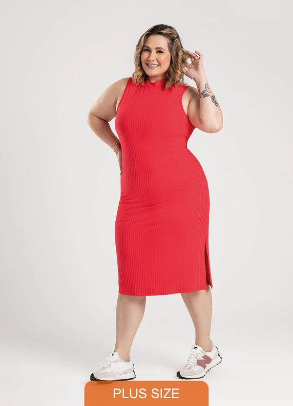 Cativa - Vestido Plus Size Midi em Canelado Vermelho