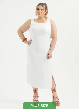 Cativa - Vestido Plus Size Midi em Viscose Branco  - CATIVA