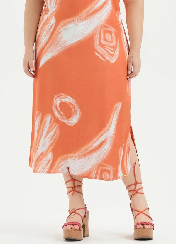 Cativa - Vestido Plus Size Midi em Viscose Laranja 3