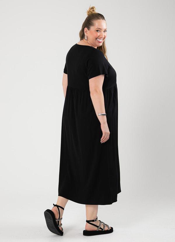 Cativa - Vestido Plus Size Midi em Viscose Preto 1