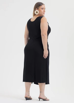 Cativa - Vestido Plus Size Midi em Viscose Preto - CATIVA
