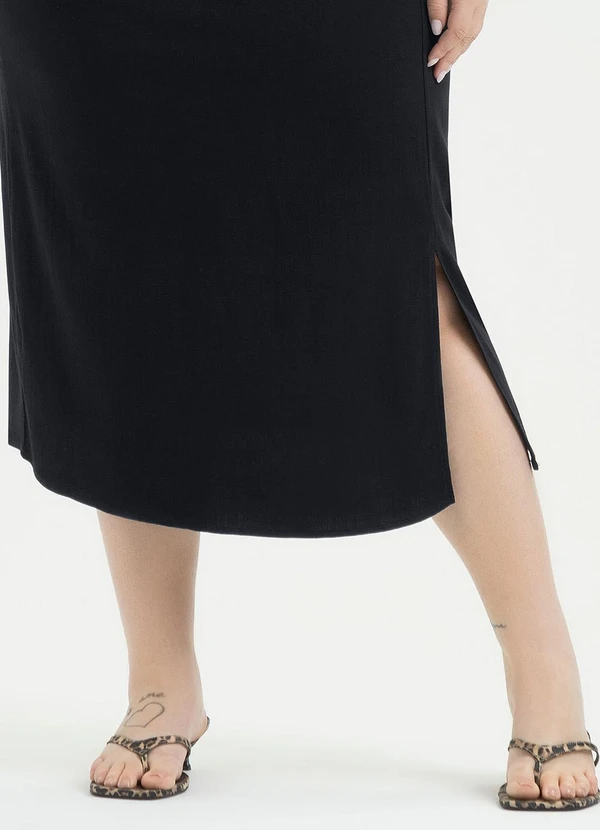 Cativa - Vestido Plus Size Midi em Viscose Preto 3