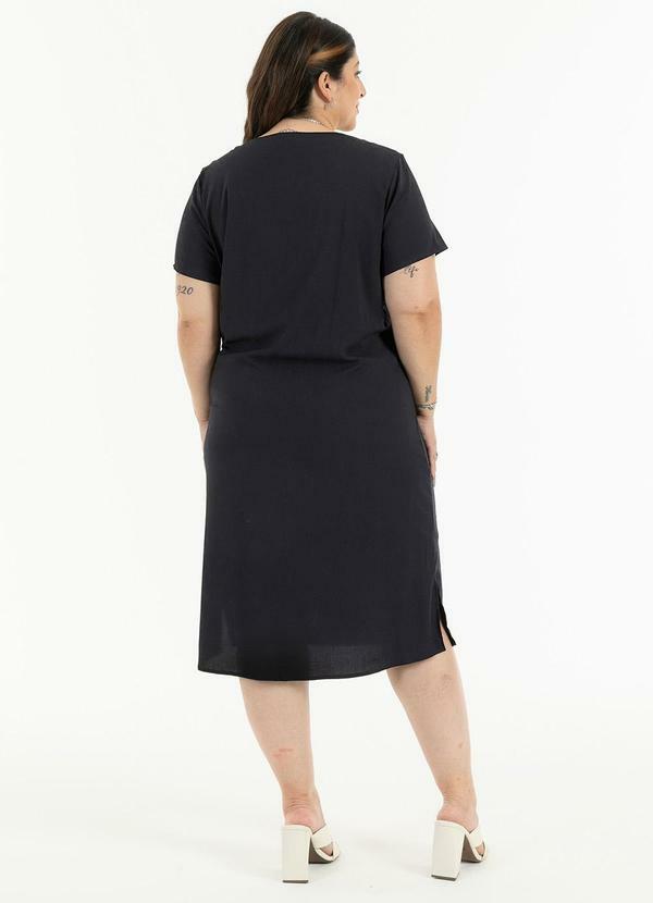 Habana - Vestido Plus Size Midi em Viscose Preto 2