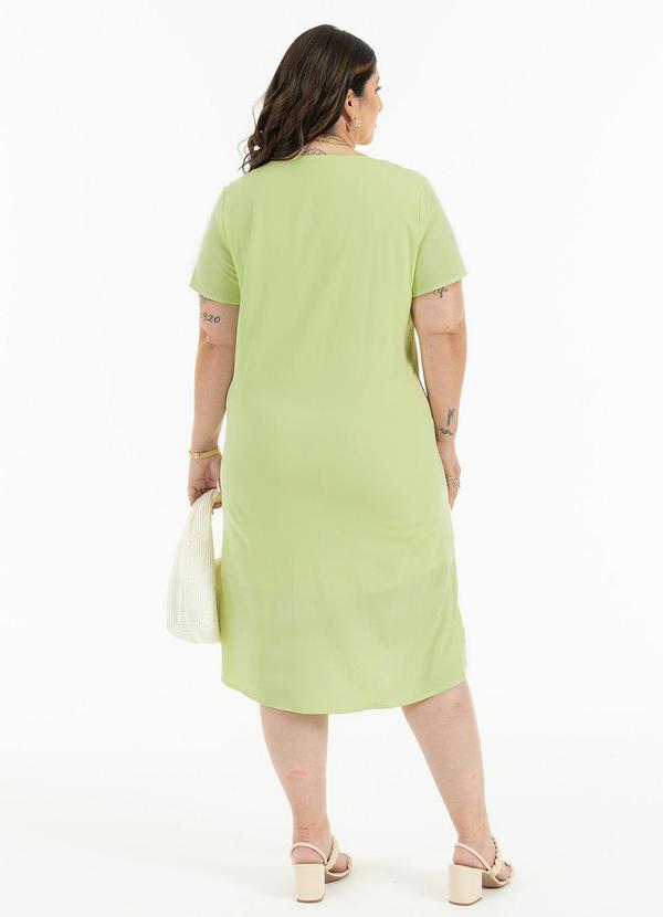 Habana - Vestido Plus Size Midi em Viscose Verde Claro 2