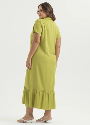 Cativa - Vestido Plus Size Midi em Viscose Verde - CATIVA