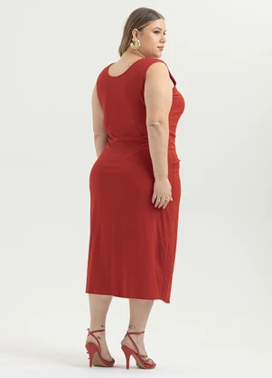 Cativa - Vestido Plus Size Midi em Viscose Vermelho - CATIVA