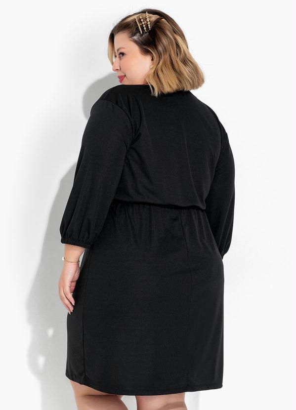 Marguerite - Vestido Preto com Botões Plus Size 4