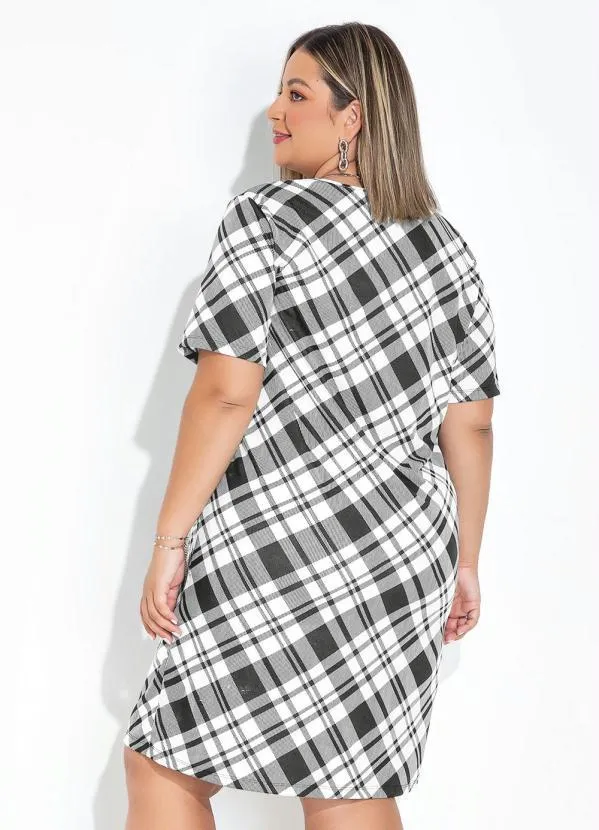 Marguerite - Vestido Xadrez Preto Evasê com Mangas Plus Size 3