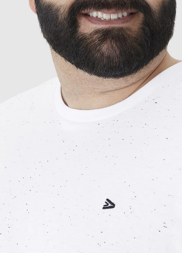Malwee - Camiseta em Botonê Masculina Plus Branco 4