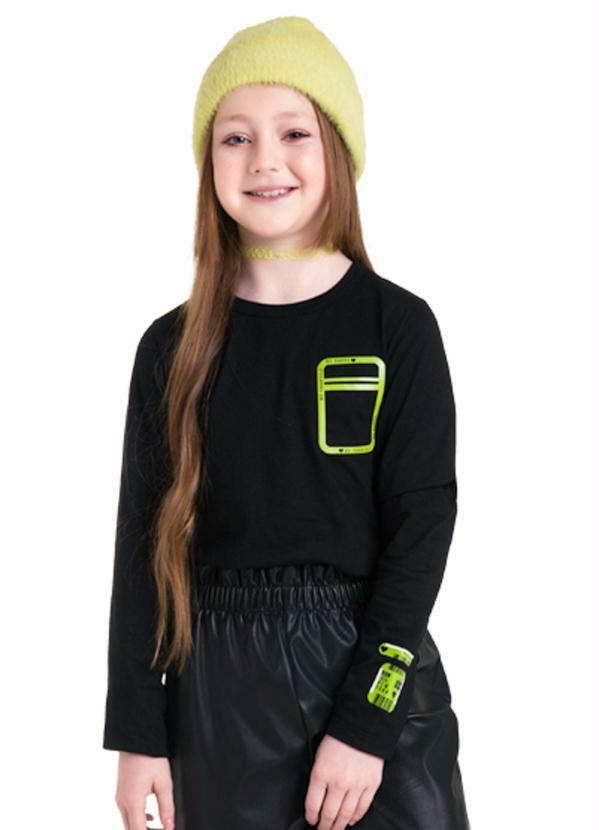 Young Class - Blusa Cropped com Aplique Personalizado Preto