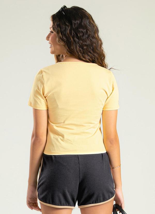 Cativa Teen - Blusa Decote Gota em Cotton Amarelo Claro 2