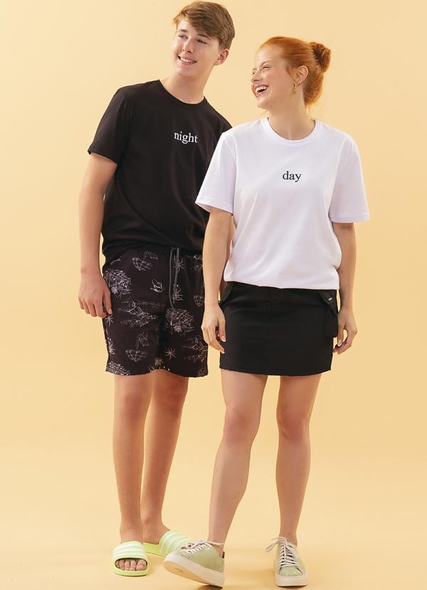 Soft Bonni - Camiseta Unissex Preto 3