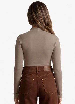 Minty - Blusa Longa Molecotton e Rebites Marrom - MINTY