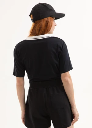 Cativa You - Blusa Polo em Algodão com Bordado Preto - CATIVA YOU