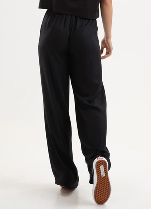 Cativa You - Calça Pantalona em Viscose Sarjada Preto - CATIVA YOU
