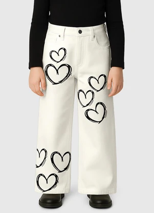 Carinhoso - Calça Wide Leg em Sarja Corações Off White - CARINHOSO