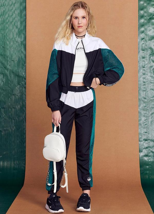 Authoria - Jaqueta Feminina com Recortes Preto 2