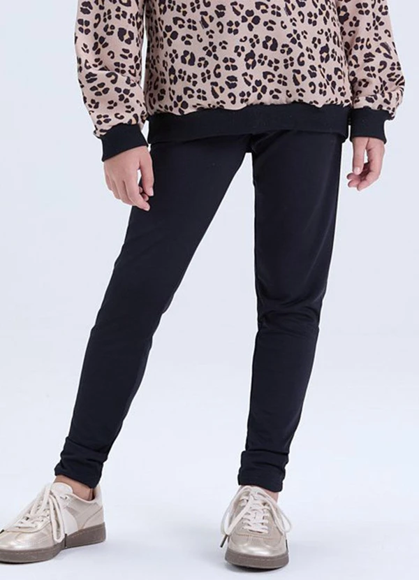 Vida Costeira - Conjunto Feminino de Moletom Oncinha Preto 3