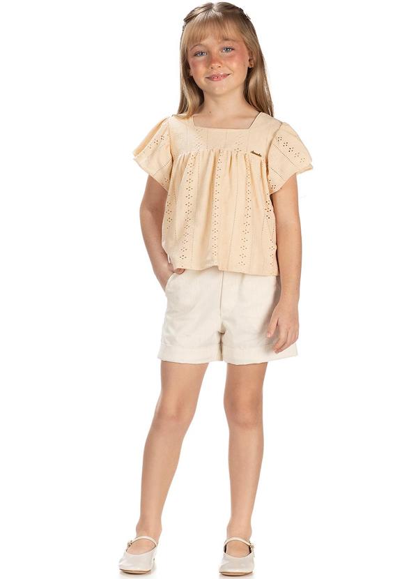 Amada - Conjunto Bata em Malha Laise e Short Bege