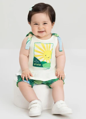 Conjunto Bebê com Blusa e Short Três e Já Branco - TRÊS E JÁ