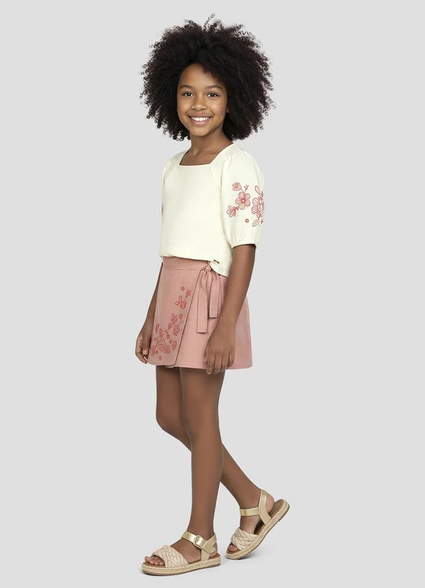 Kely Kety - Conjunto Blusa Cotton e Shorts Saia Cambuci Bege