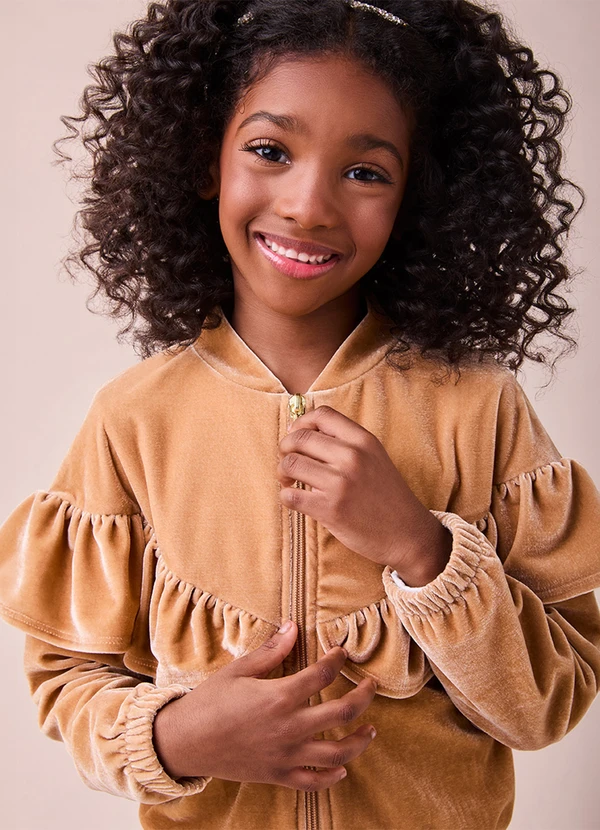 Momi - Conjunto de Veludo Alemão com Babado Bege 3