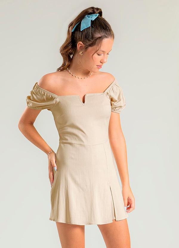 Cativa Teen - Macacão Curto em Viscose Bege