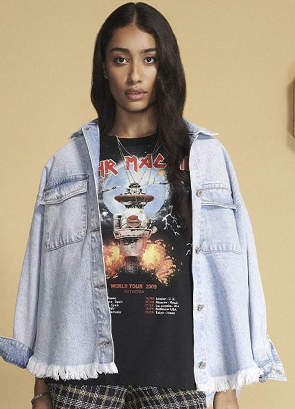 Authoria - Blusa Feminino com Estampa Rock Preto