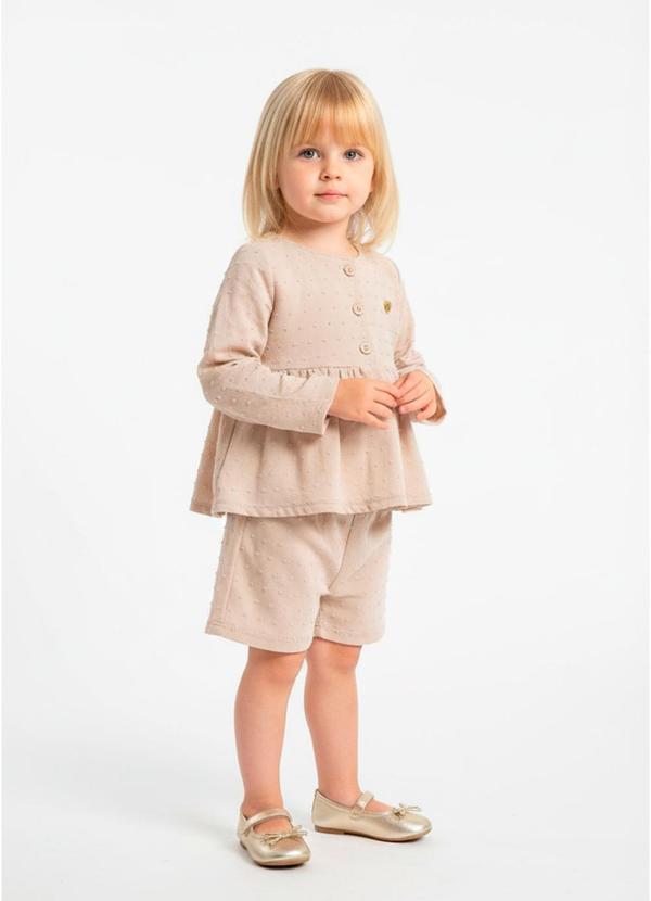 Amada - Conjunto Bata com Abertura Frontal Bege