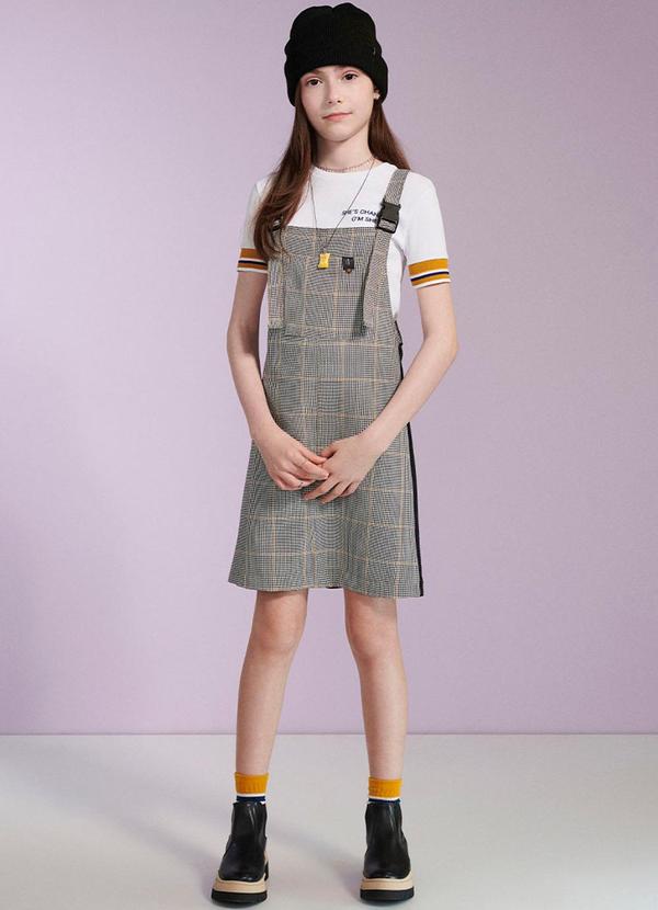 I Am - Jardineira com Estampa Xadrez Preto 2