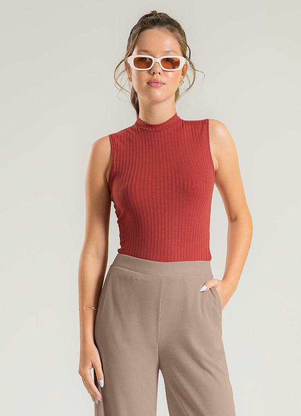 Cativa Teen - Regata em Canelado Marrom Escuro