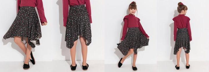 Saia Infantil Floral Dark com Pontas
